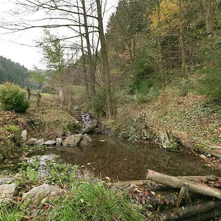 Am Waldrand 3 *